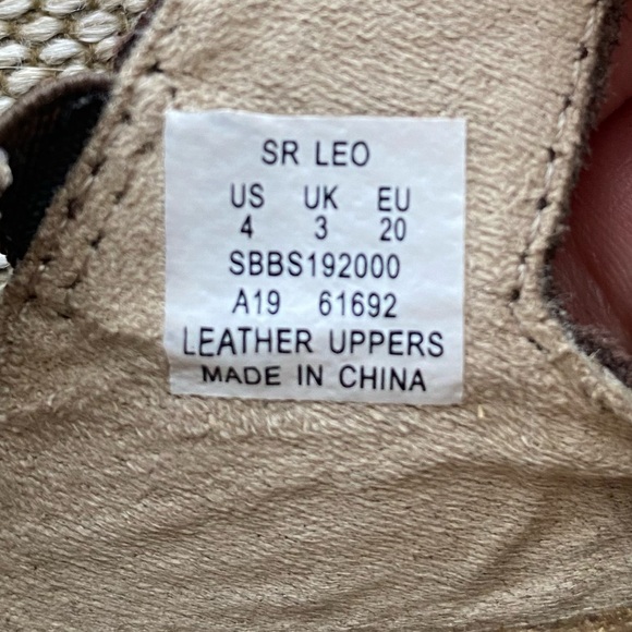 Stride Rite Suede Leo Sandals with Velcro Straps for Baby. Dark Brown. Size 4. - Picture 4 of 16